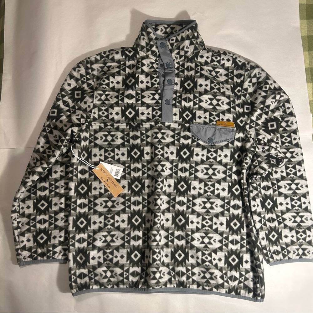 Simply Southern Mens Fleece Quarter Snap Buttons Grey Aztec Print Size M - NWT